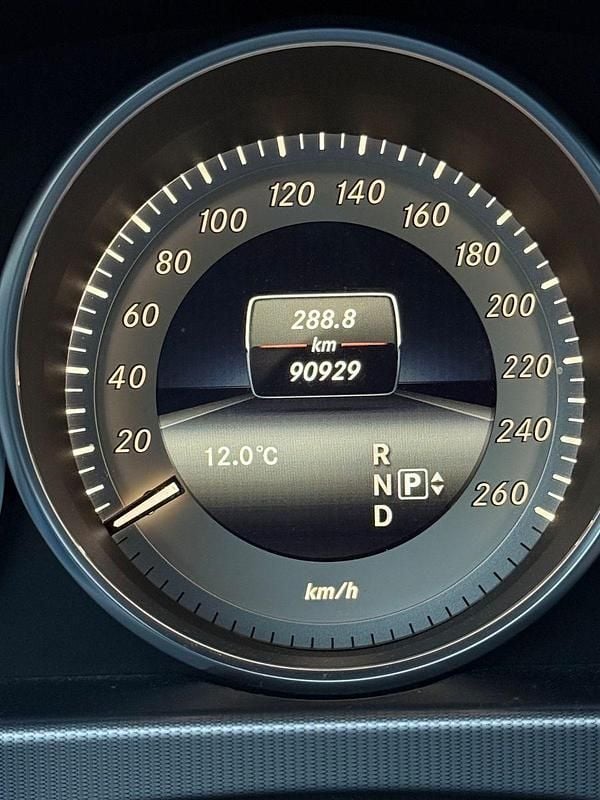 Gebraucht Mercedes E250 Avantgarde 211 PS (155 kW) 2013 Grau Kombi