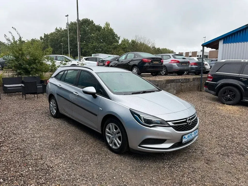 Gebraucht Opel Astra Edition 110 PS (80 kW) 2019 Silber Kombi