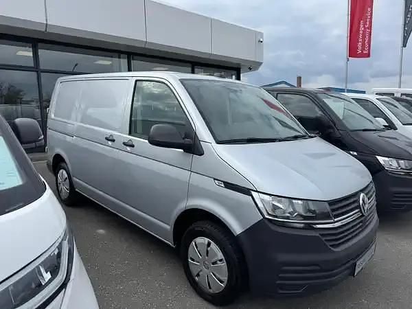 Gebraucht VW T6.1 150 PS (110 kW) 2021 Reflexsilber Van