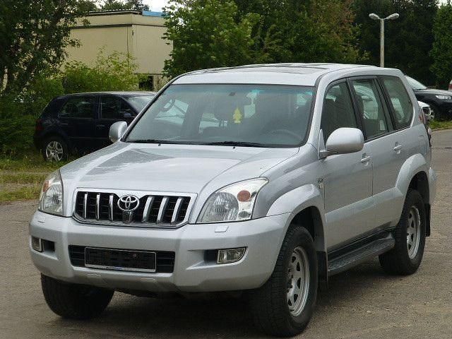 Grau Gebraucht 2003 Toyota Land Cruiser SUV | 11.970 € (Fairer Preis) - Bild 1/4