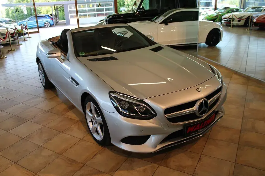 Gebraucht Mercedes SLC250 204 PS (150 kW) 2017 Silber Cabrio