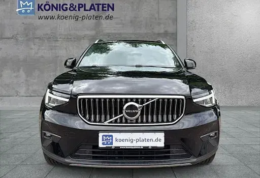 Gebraucht Volvo XC40 Plus 163 PS (119 kW) 2023 Schwarz SUV