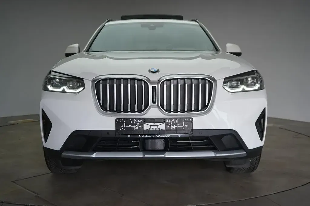 Gebraucht BMW X3 Sport Line 190 PS (139 kW) 2023 Alpinweiss 3 SUV
