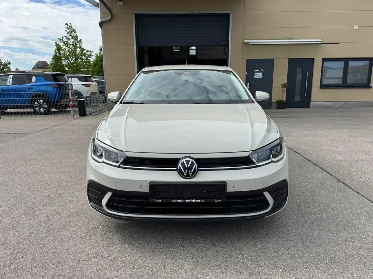 Gebraucht VW Polo Move 95 PS (69 kW) 2024 Grau Kleinwagen