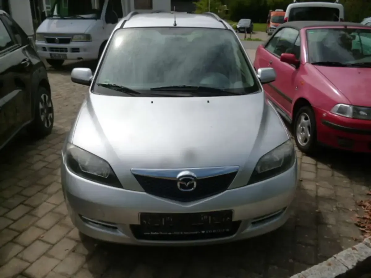 Gebraucht Mazda 2 Exclusive 80 PS (58 kW) 2003 Moondust silver Kleinwagen