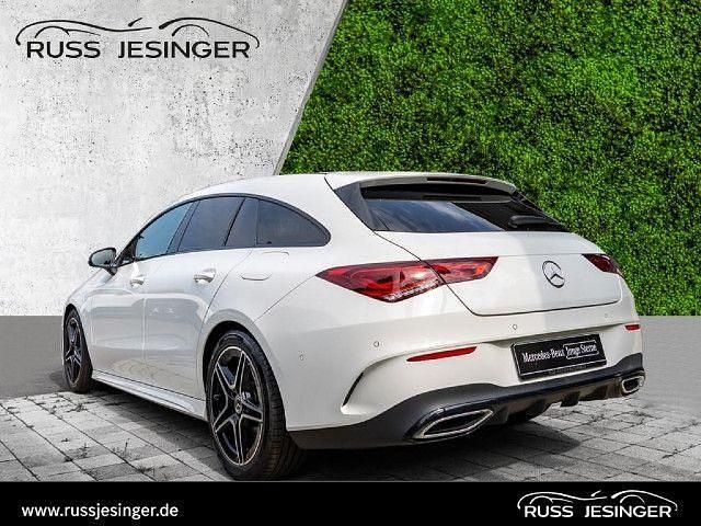Gebraucht 2022 Mercedes CLA200 Shooting Brake Kombi | 29.880 € (Teuer) - Bild 1/4