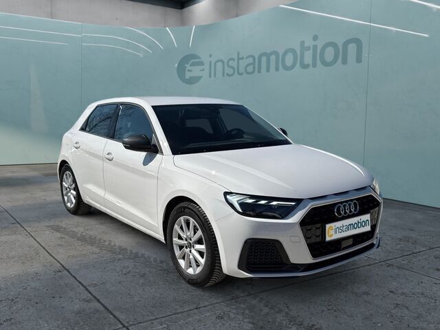 Weiß Gebraucht 2024 Audi A1 Sportback Advanced Plus Kleinwagen | 26.990 € (Teuer) - Bild 1/2