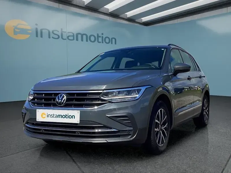Gebraucht VW Tiguan 150 PS (110 kW) 2023 Grau SUV