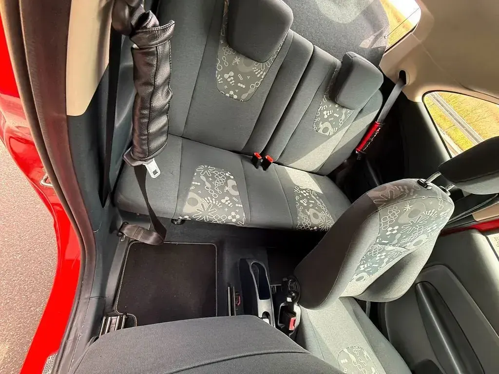 Gebraucht Ford Ka Ambiente 69 PS (50 kW) 2013 Rot Kleinwagen