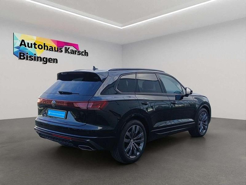 Gebraucht VW Touareg Style 286 PS (210 kW) 2024 Grenadillschwarz (metallic) SUV