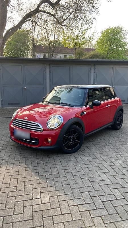 Gebraucht Mini Cooper 122 PS (89 kW) 2011 Rot Kleinwagen