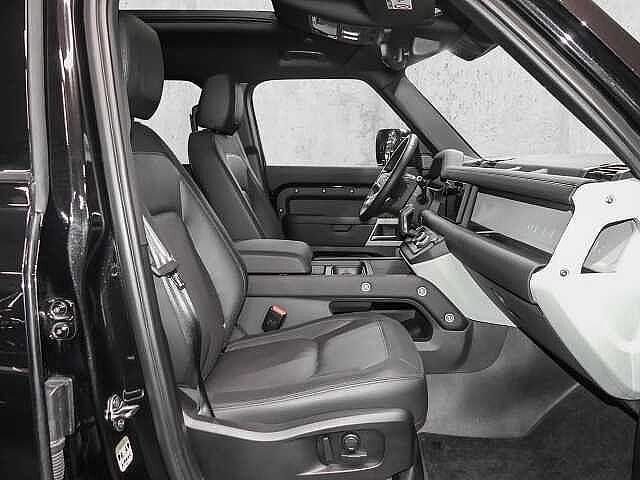 Gebraucht Land Rover Defender SE Dynamic 304 PS (223 kW) 2023 Schwarz SUV