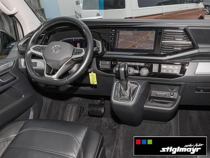 Second-hand VW Multivan Generation Six 204 CP (150 kW) 2021 Monovolum