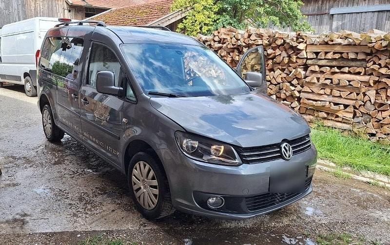 Silber Gebraucht 2015 VW Caddy Maxi Van / Kleinbus | 9.990 € (Superpreis) - Bild 1/4