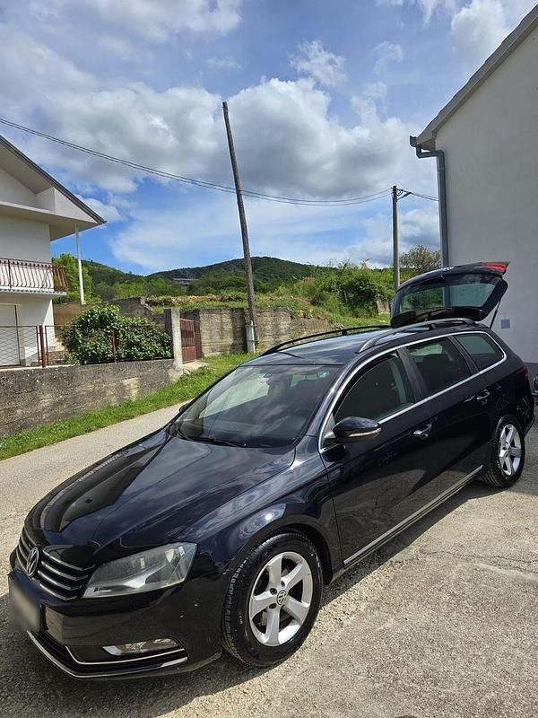 Usata VW Passat 170 CV (125 kW) 2011 Nero Station wagon