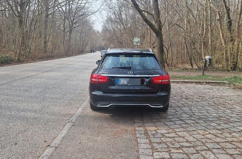 Gebraucht Mercedes C220 170 PS (125 kW) 2016 Schwarz Kombi