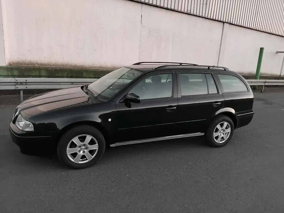 Usata Skoda Octavia 102 CV (75 kW) 2002 Nero Station wagon