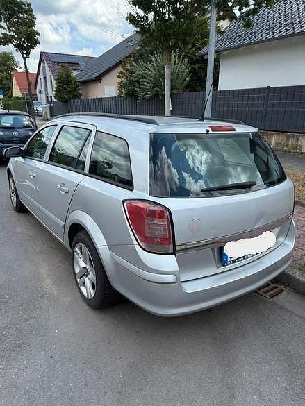 Silber Gebraucht 2004 Opel Astra Edition Kombi | 950 € (Guter Preis) - Bild 1/4