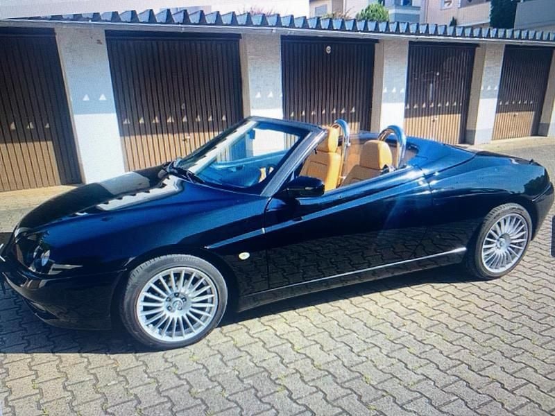 Schwarz Gebraucht 2000 Alfa Romeo Spider Cabrio | 4.100 € (Fairer Preis) - Bild 1/4