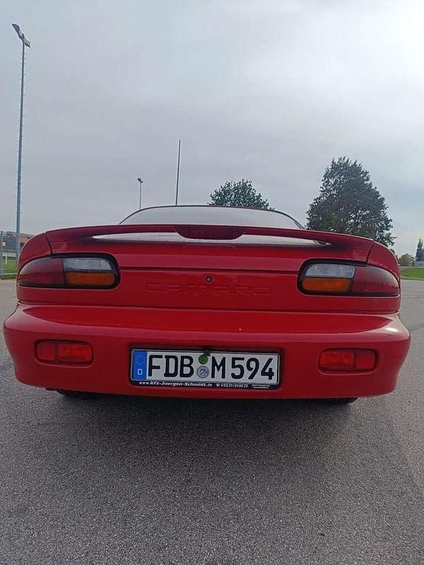 Second-hand Chevrolet Camaro 193 CP (141 kW) 2000 Roșu Cabrio