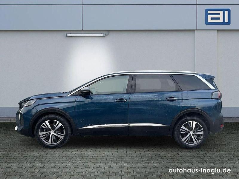 Gebraucht Peugeot 5008 Allure 131 PS (96 kW) 2024 Blau celebes SUV