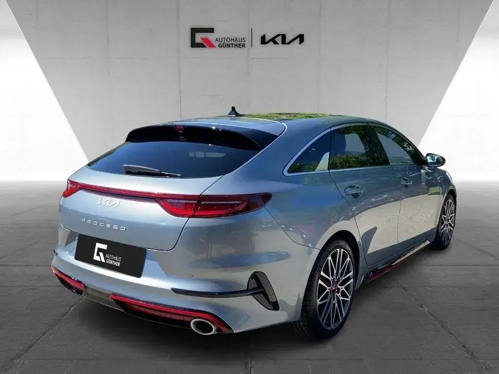 Gebraucht Kia ProCeed GT GT 204 PS (150 kW) 2023 Silber Kleinwagen