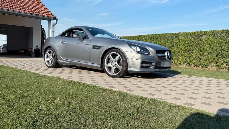 Gebraucht Mercedes SLK200 220 PS (161 kW) 2012 Grau Cabrio
