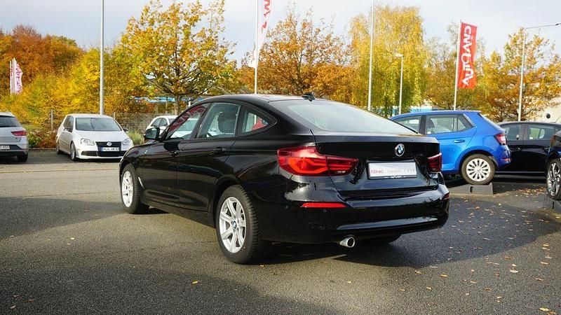 Gebraucht BMW 318 Gran Turismo 150 PS (110 kW) 2020 Schwarz Limousine
