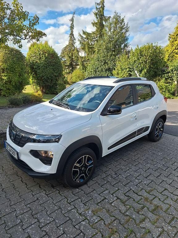 Gebraucht 2022 Dacia Spring Comfort Plus Kleinwagen | 9.250 € (Guter Preis) - Bild 1/4