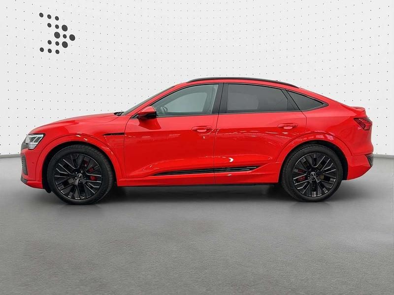 Gebraucht Audi Q8 e-tron S-Line 300 kW (408 PS) 2023 Soneirarot metallic SUV