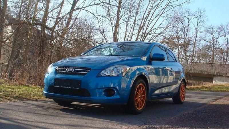 Gebraucht Kia ProCeed EX 126 PS (92 kW) 2008 Blau Kleinwagen