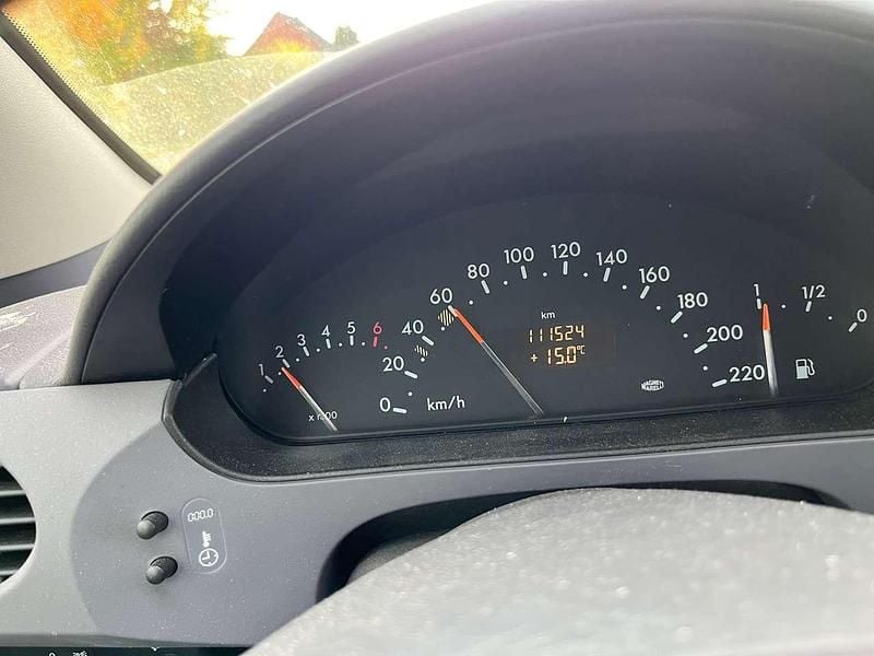 Gebraucht Mercedes A140 Classic 82 PS (60 kW) 2000 Rot Limousine