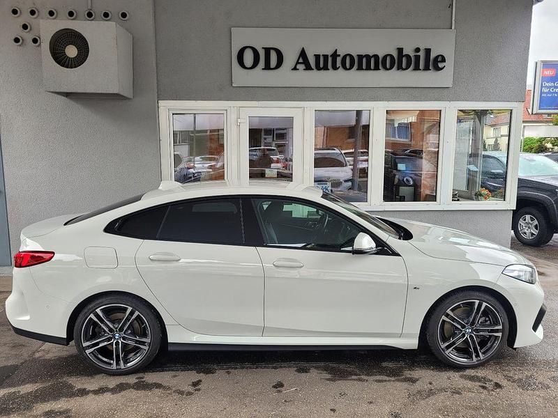 Weiß Gebraucht 2022 BMW 220 M Sport Coupé | 33.490 € (Fairer Preis) - Bild 1/4