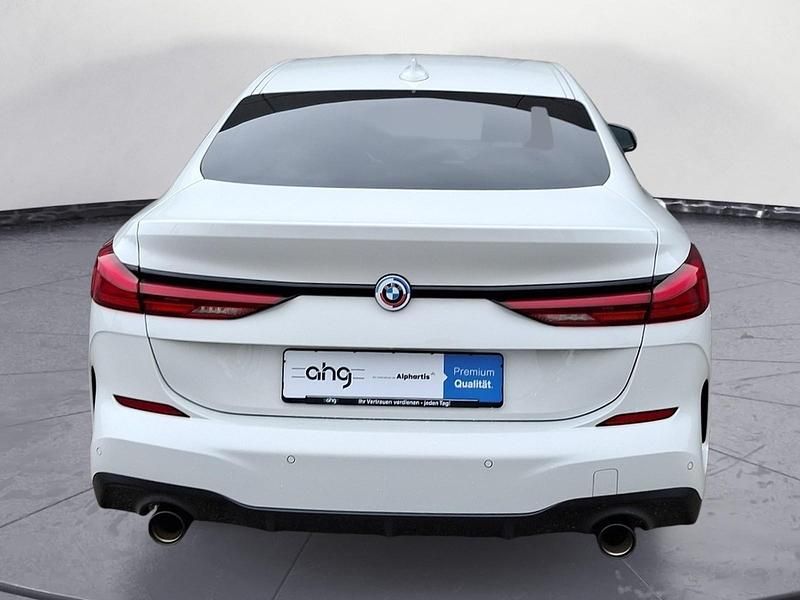 Gebraucht BMW 220 M Sport 178 PS (130 kW) 2022 Weiß Coupé
