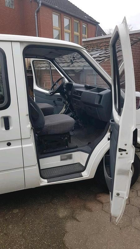 Gebraucht Ford Transit 98 PS (72 kW) 1991 Weiß Van / Kleinbus