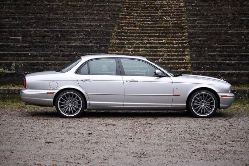 Gebraucht Jaguar XJR 396 PS (291 kW) 2004 Silber Limousine