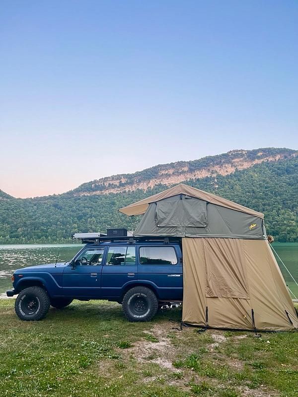 Blau Gebraucht 1985 Toyota Land Cruiser SUV | 19.999 € - Bild 1/4