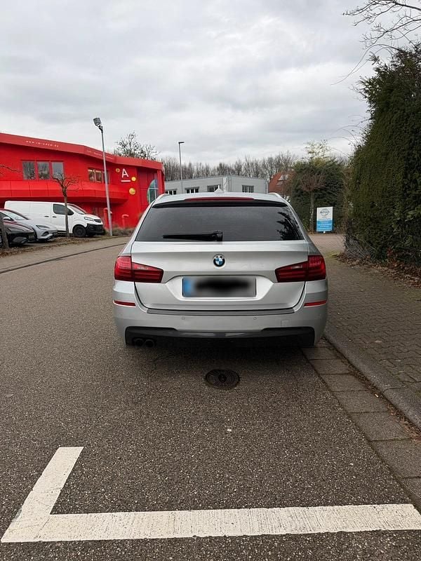 Używany BMW 530 Shadowline 258 KM (189 kW) 2016 Srebrny Kombi