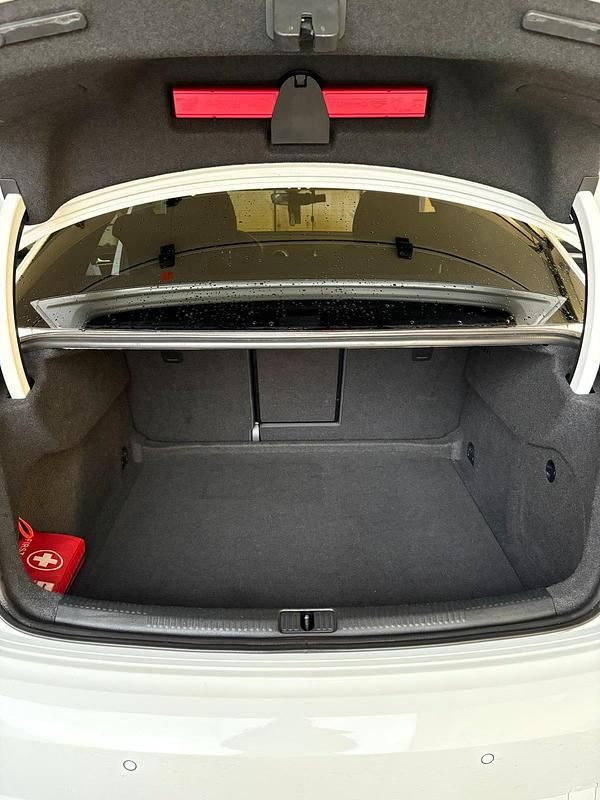 Gebraucht Audi A3 150 PS (110 kW) 2018 Weiß Limousine