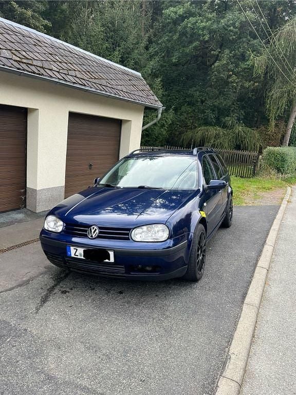 Blau Gebraucht 2001 VW Golf IV Basis Kombi | 1.699 € (Fairer Preis) - Bild 1/4
