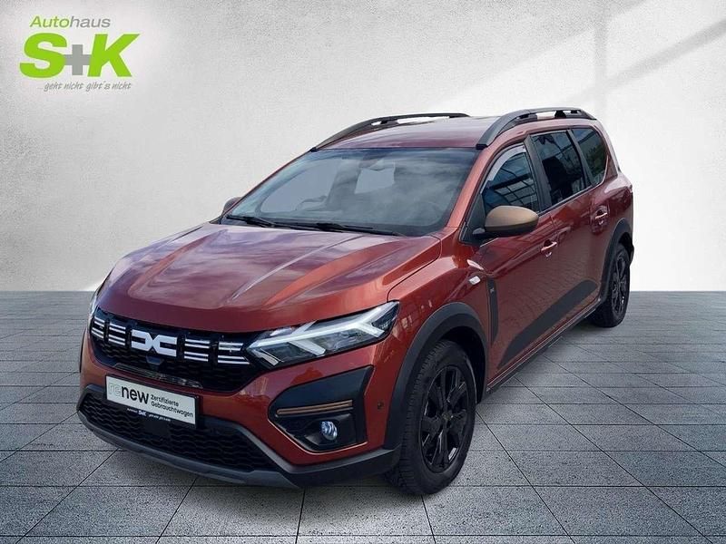 Terrakottabraun Gebraucht 2023 Dacia Jogger Extreme Van / Kleinbus | 23.480 € (Fairer Preis) - Bild 1/4