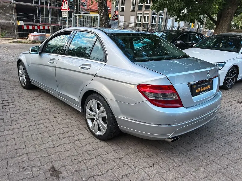 Gebraucht Mercedes C200 184 PS (135 kW) 2011 Silber Limousine