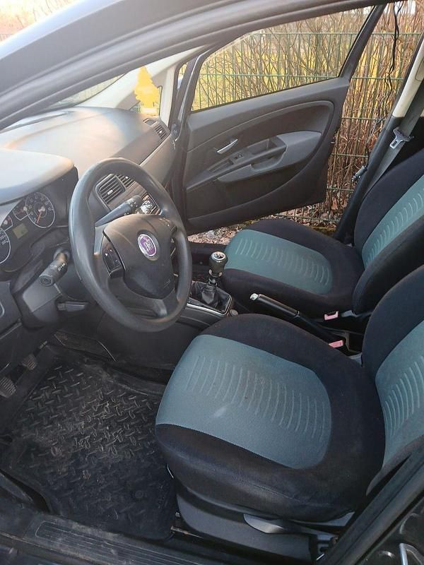 Gebraucht Fiat Punto Active 77 PS (56 kW) 2008 Schwarz Kleinwagen