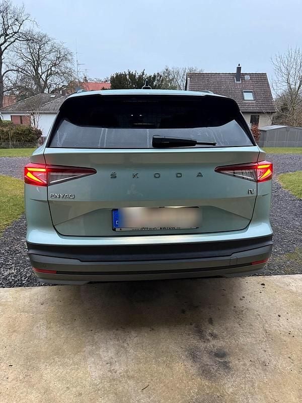 Andere farben Gebraucht 2023 Skoda Enyaq iV SUV | 22.900 € (Fairer Preis) - Bild 1/4