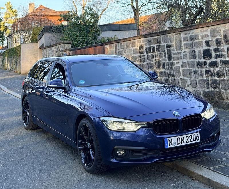 Gebraucht BMW 320 190 PS (139 kW) 2016 Blau Kombi