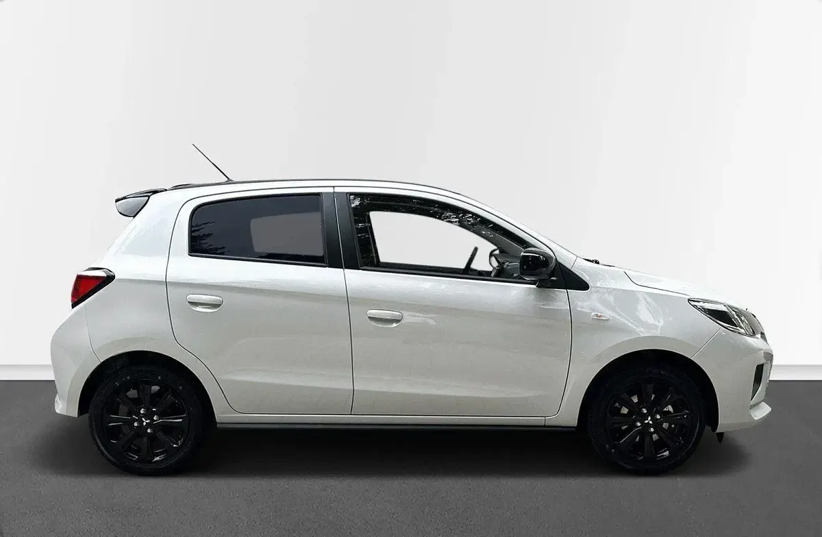 Gebraucht Mitsubishi Space Star 71 PS (52 kW) 2024 Weiß metallic Kleinwagen