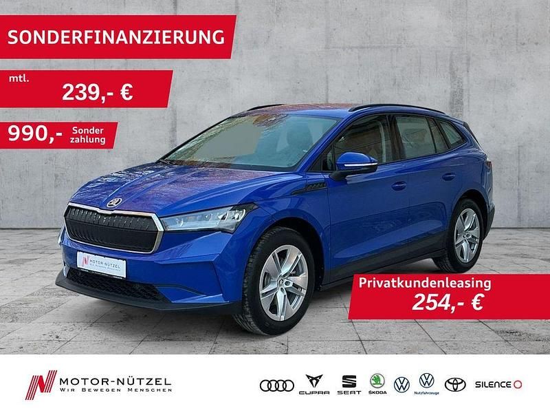 Blau Gebraucht 2023 Skoda Enyaq iV Loft SUV | 24.930 € (Guter Preis) - Bild 1/4