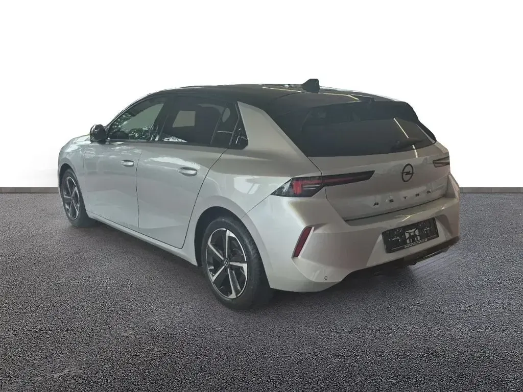 Gebraucht Opel Astra 131 PS (96 kW) 2025 Kristall silber Kleinwagen