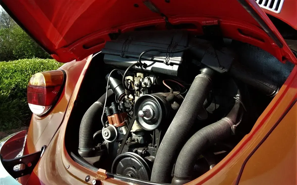 Używany VW Käfer 34 KM (25 kW) 1983 Czerwony Hatchback