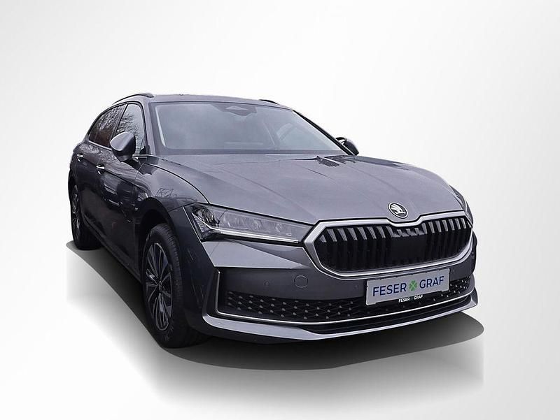 Neu Skoda Superb Selection 150 PS (110 kW) 2026 Schwarz Kombi